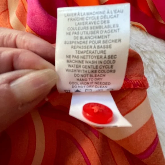NWOT Rachel Zoe Red and Orange Patterned Blouse Size XS - Picture 4 of 6